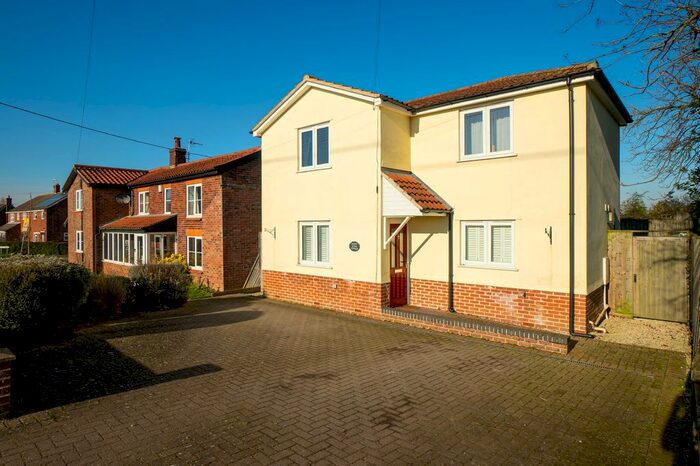 3 Bedroom Detached House For Sale In The Street, Thorndon, Eye, IP23
