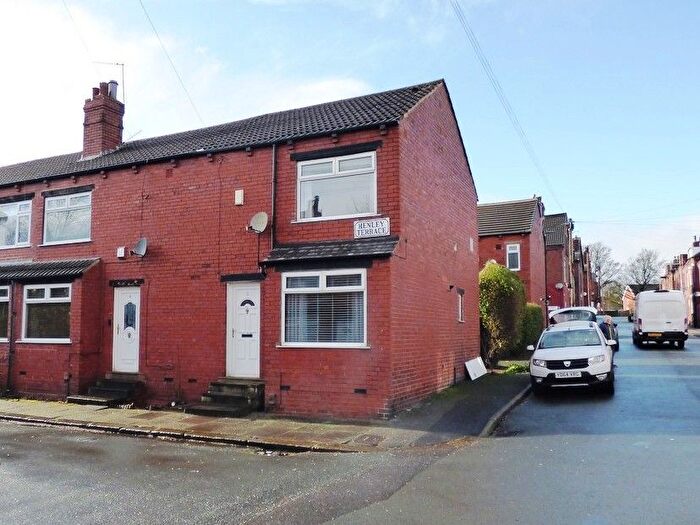 2 Bedroom End Terrace House For Sale In Henley Terrace, Leeds, LS13