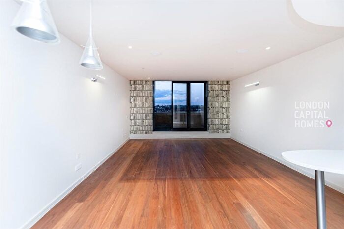 3 Bedroom Flat To Rent In Point West, Cromwell Road, London, SW7