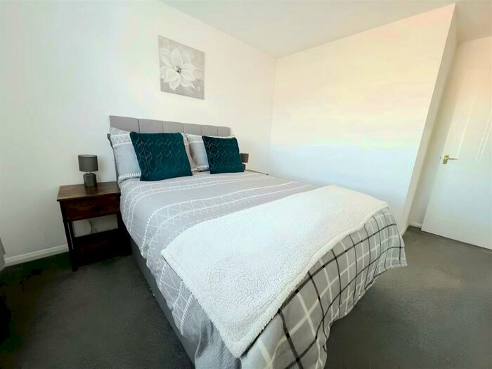 2 Bedroom Apartment To Rent In Drapers Fields, Canal Basin, Coventry, CV1