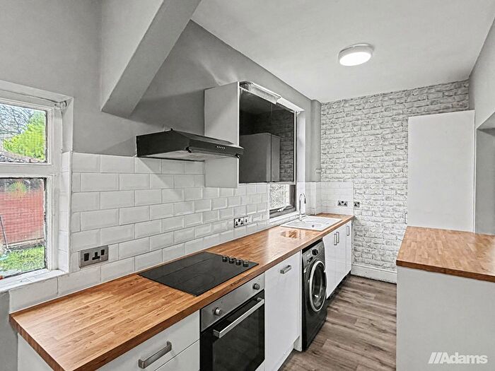 3 Bedroom Detached House For Sale In Liverpool Road, Widnes, WA8