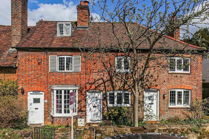 2 Bedroom Cottage To Rent In High Street, Limpsfield, Oxted, RH8