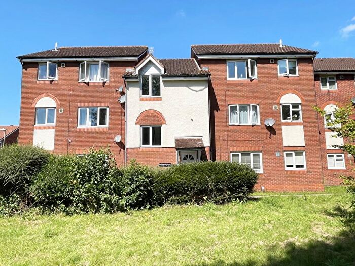 1 Bedroom Flat To Rent In Flaxfield Court, Basingstoke, Hampshire, RG21