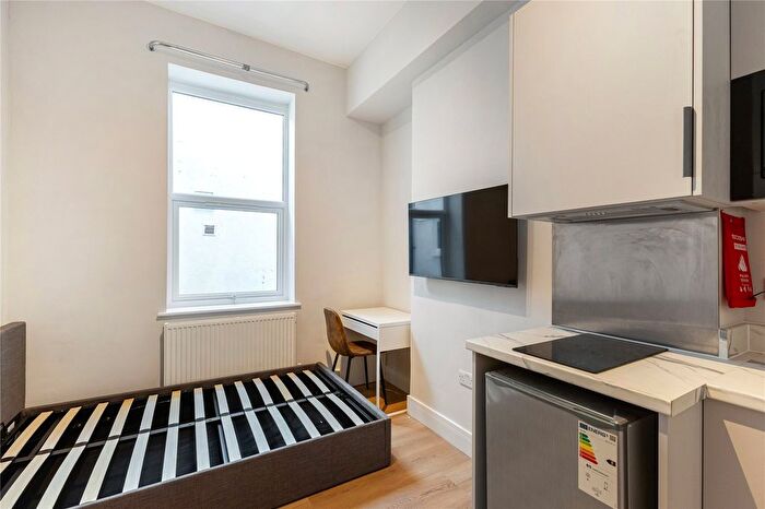 1 Bedroom Flat To Rent In Uxbridge Road, London, W12