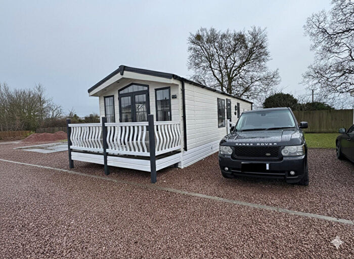 2 Bedroom Mobile Home For Sale In Pixley End, Trumpet, HR8