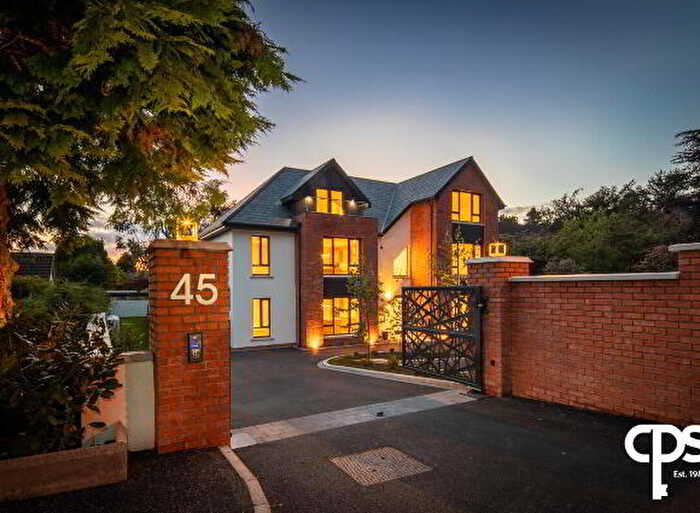 3 Bedroom Apartments For Sale In Apartment Newforge Lane, Belfast, BT9