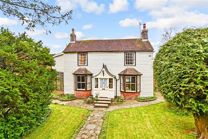 4 Bedroom Detached House For Sale In Mill Bank, Headcorn, Ashford, Kent, TN27