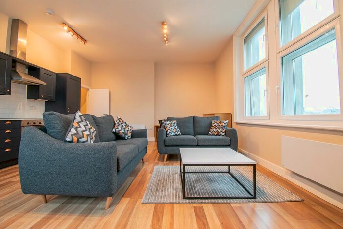 2 Bedroom Flat To Rent In Northumberland Street, Newcastle Upon Tyne, NE1