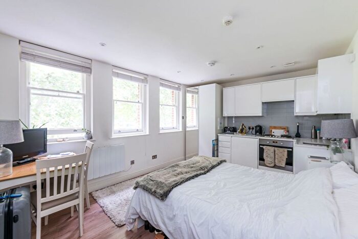 Studio To Rent In Vincent Square, Westminster, London, SW1P