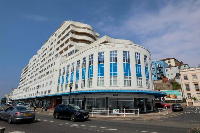 Studio For Sale In Marine Court, St. Leonards-On-Sea, TN38