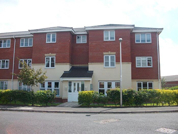 2 Bedroom Flat To Rent In William Foden Close, Elworth, Sandbach, CW11