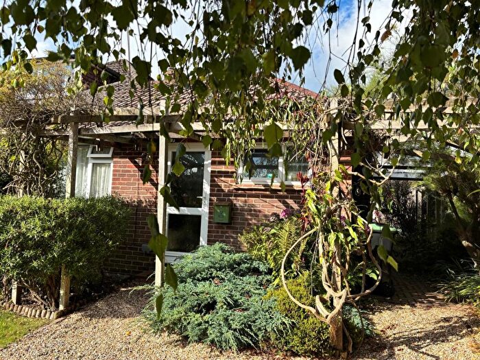 1 Bedroom Apartment To Rent In Brighton Road, Sway, SO41