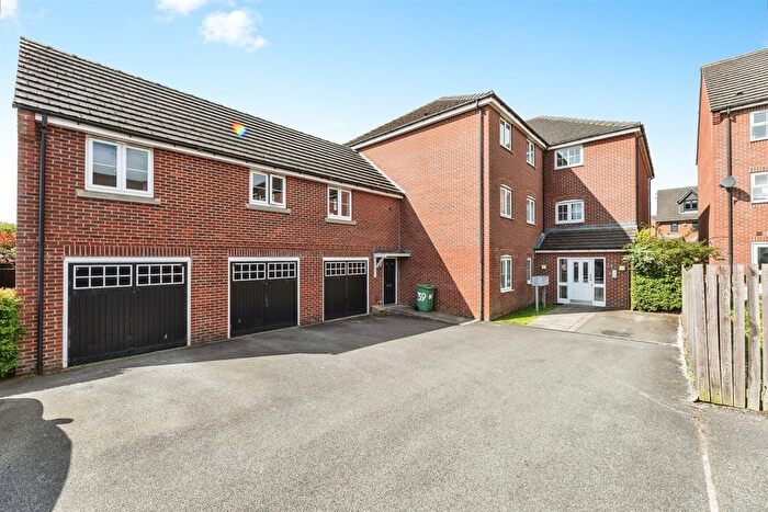 2 Bedroom Flat For Sale In Fenton Place, Middleton, Leeds, LS10
