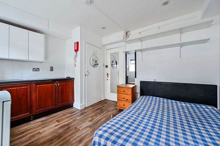 Studio To Rent In Hackney Road, Hackney, London, E2