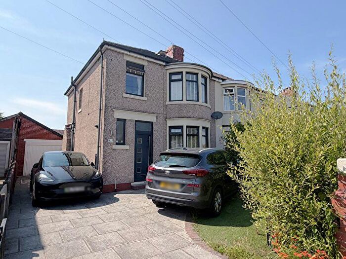 3 Bedroom Semi Detached House For Sale In North Drive - Thornton Cleveleys -, FY5