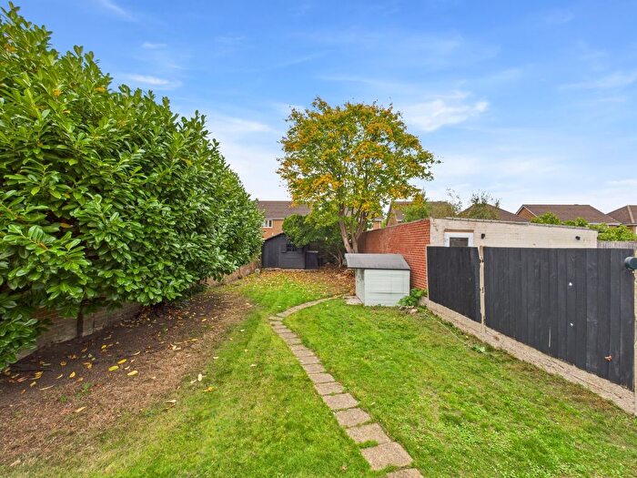 3 Bedroom Bungalow For Sale In Mornington Road, Ashford, Middlesex, TW15