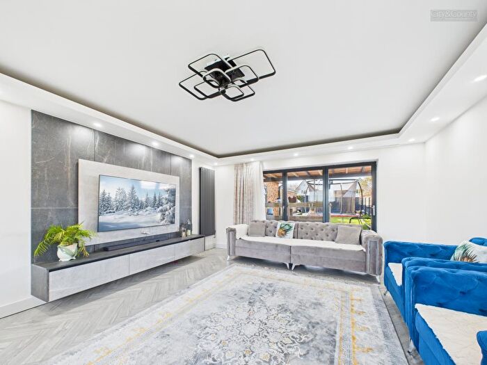 4 Bedroom Semi Detached House For Sale In Heavily Extended Family Home In Bradwell Road, Netherton, Peterborough, PE3