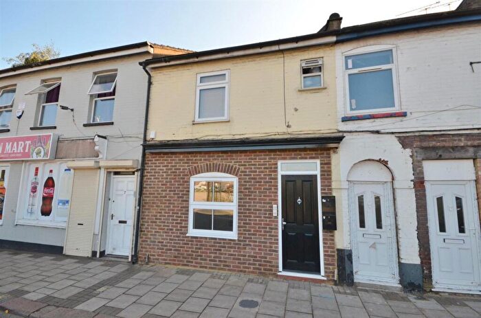 2 Bedroom Flat To Rent In Guildford Street, Luton, LU1