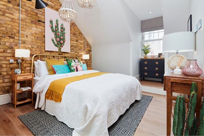 1 Bedroom Flat To Rent In Plassy Road Catford, SE6