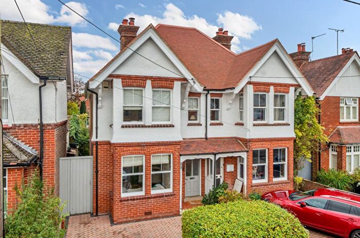 3 Bedroom Semi-Detached House For Sale In Western Road, Liss, GU33