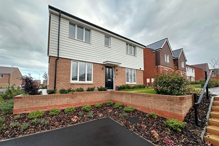 4 Bedroom Detached House For Sale In Sea View Avenue, Walmer, CT14