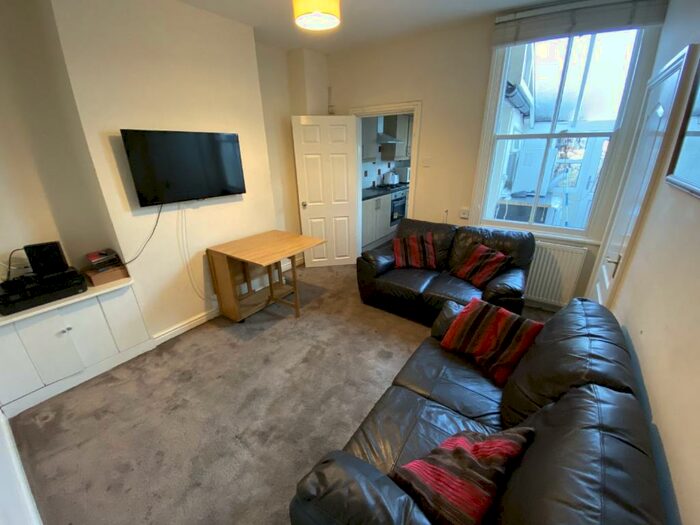 4 Bedroom House To Rent In St Stephens Road, Selly Oak, Birmingham, West Midlands, B29