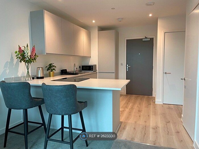 1 Bedroom Flat To Rent In Wharf End, Old Trafford, M17