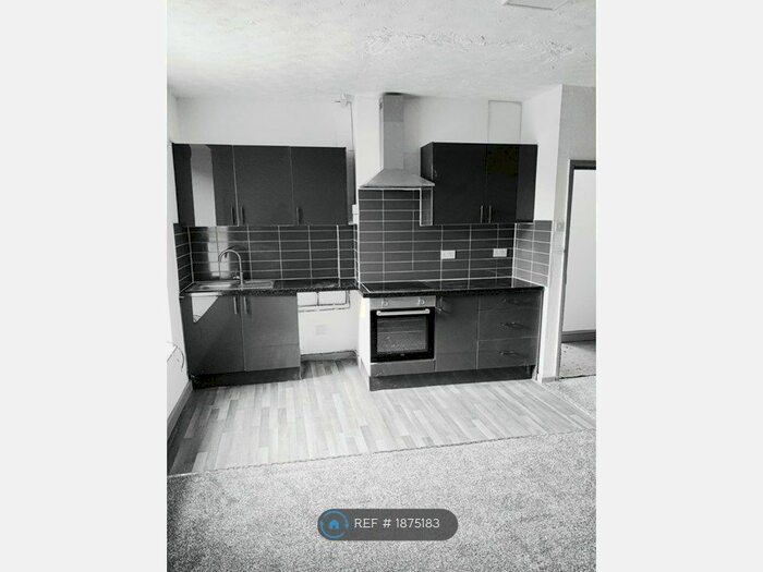 2 Bedroom Flat To Rent In Schofield Street, Waterfoot, Rossendale, BB4