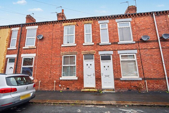 2 Bedroom Terraced House For Sale In Elizabeth Street, Wakefield, West Yorkshire, WF1