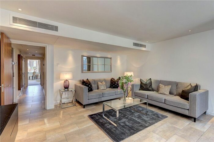 2 Bedroom Flat To Rent In Imperial House -, Young Street, London, W8