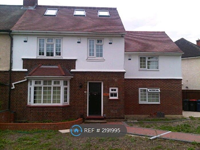 2 Bedroom Flat To Rent In Mowbray Road, Cambridge, CB1