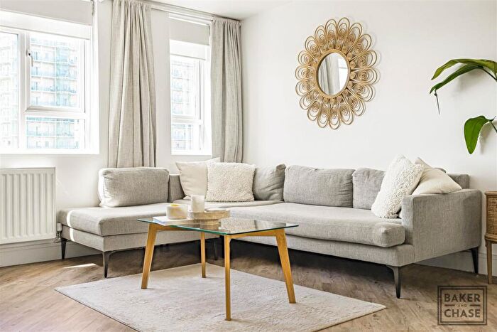 2 Bedroom Flat For Sale In London Road, Enfield, EN2