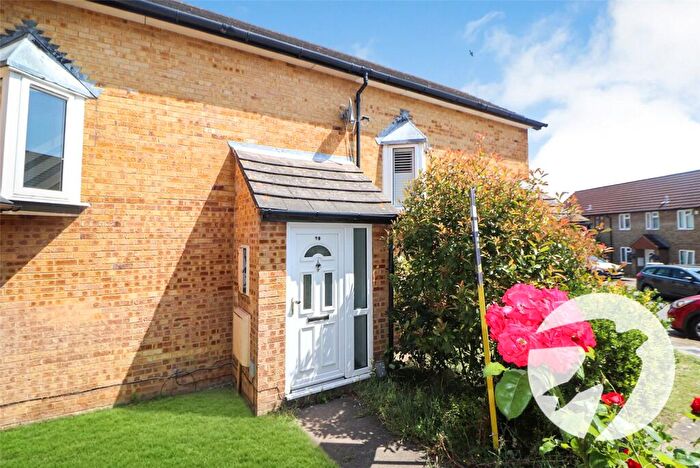 1 Bedroom Terraced House For Sale In Shearwood Crescent, Crayford, Dartford, DA1
