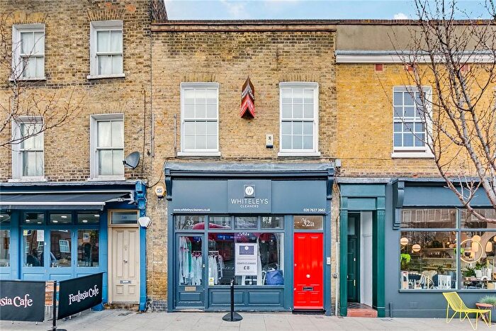 2 Bedroom Flat To Rent In Old Town, Clapham, SW4