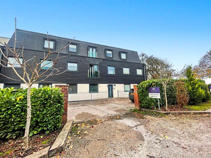 1 Bedroom Apartment For Sale In Flambard Way, Godalming, Surrey, GU7