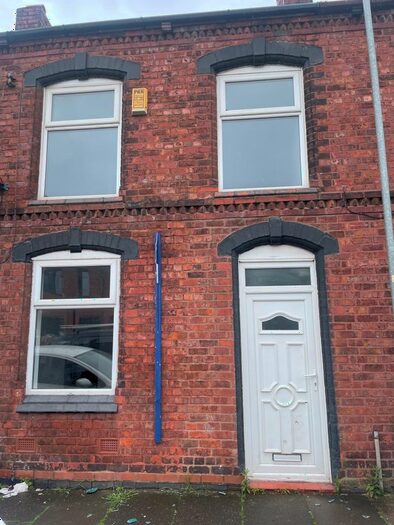 3 Bedroom Terraced House To Rent In Derby Street, Wigan, WN3
