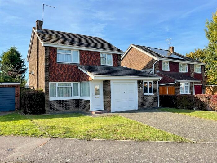 4 Bedroom Detached House To Rent In Oliver Road, Staplehurst, Tonbridge, TN12