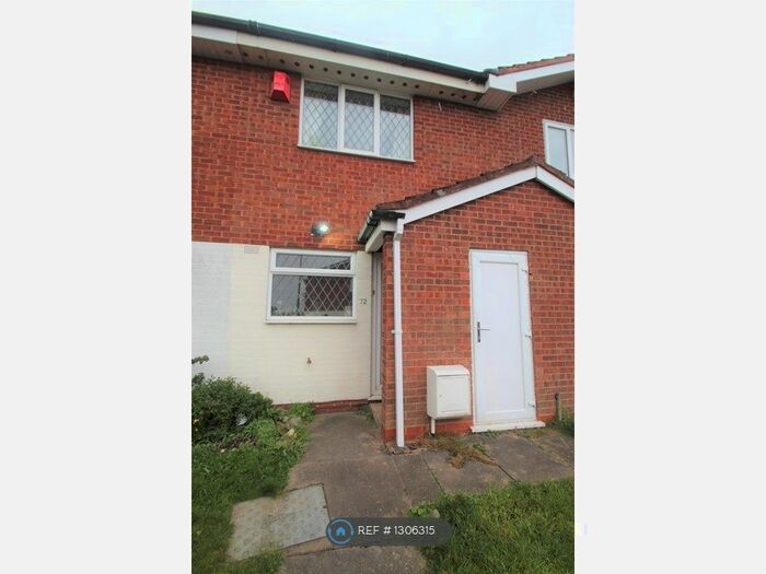 2 Bedroom Terraced House To Rent In Clifton Road, Halesowen, B62