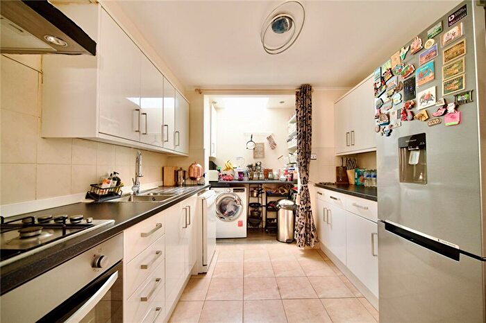 3 Bedroom Terraced House For Sale In Ravensbourne Gardens, Ilford, IG5