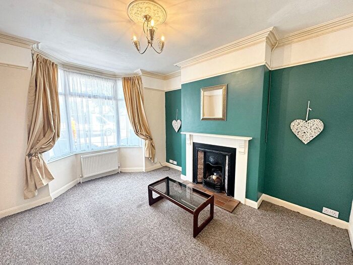 2 Bedroom End Of Terrace House For Sale In Bulls Head Lane, Coventry, CV3