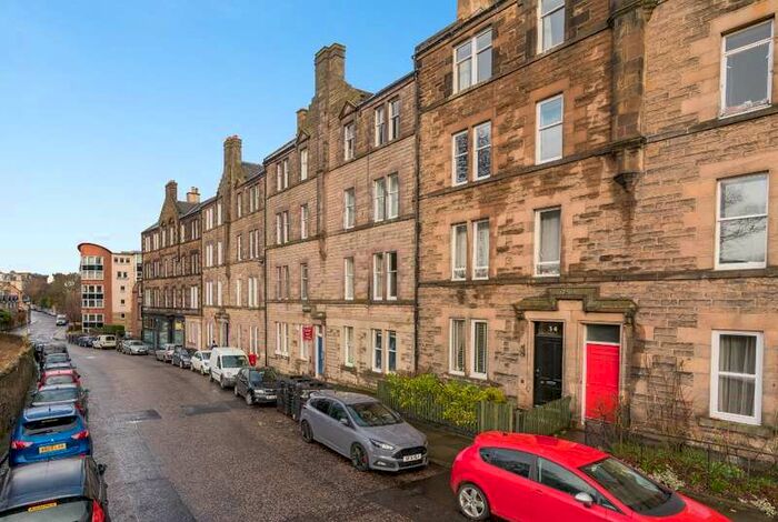 2 Bedroom Property To Rent In Royal Park Terrace Abbeyhill, Edinburgh, EH8