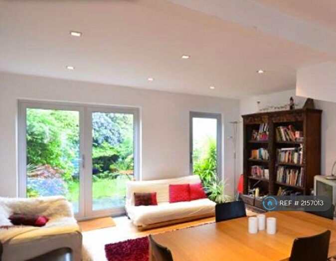 3 Bedroom Terraced House To Rent In Mitford Road, London, N19