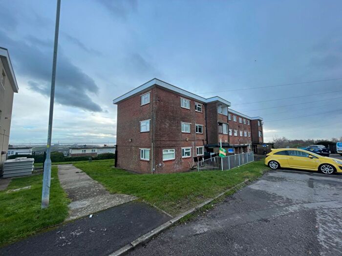 2 Bedroom Flat For Sale In Joyce Close, Gaer, Newport, South Wales, NP20