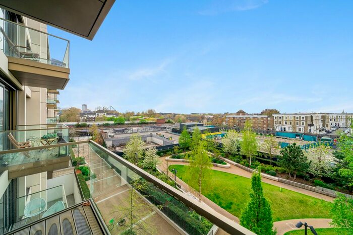 3 Bedroom Flat To Rent In Lillie Square, London, SW6