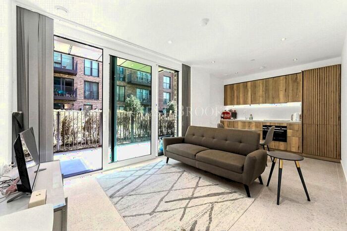 1 Bedroom Apartment To Rent In Georgette Apartments, Cendal Crescent, Whitechapel, E1