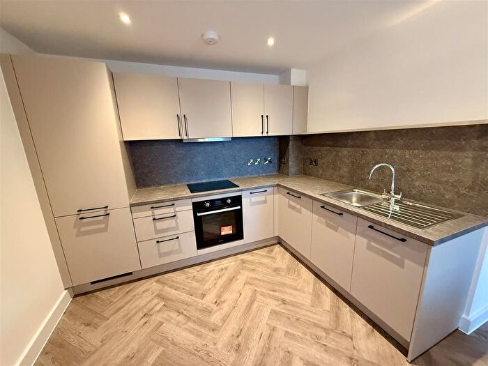 1 Bedroom Flat To Rent In Castleward Boulevard, Derby, DE1