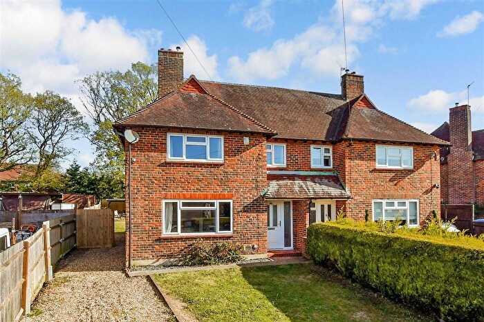 3 Bedroom Semi Detached House For Sale In Glebe Road, Cranleigh, Surrey, GU6