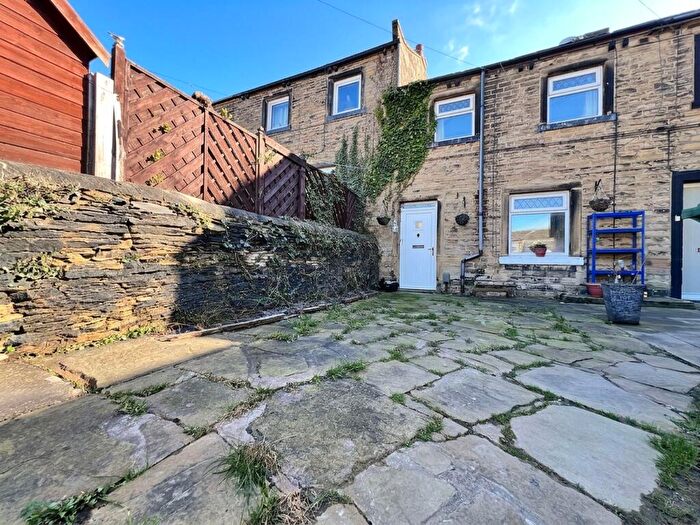 2 Bedroom Cottage For Sale In Cockley Hill Lane, Huddersfield, HD5