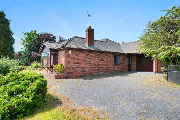 3 Bedroom Detached Bungalow For Sale In Mold Road, Broughton, CH4