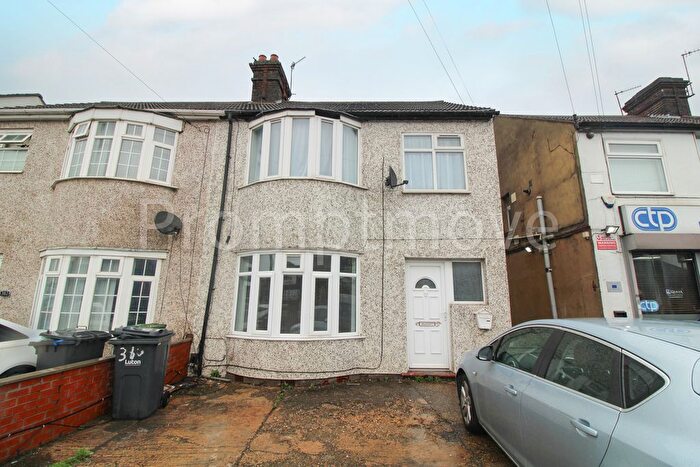 3 Bedroom Property To Rent In Leagrave Road, Luton, LU3